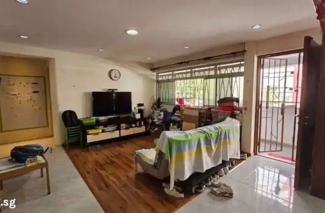 House Sale • Ang Mo Kio • 517 Pasir Ris Street 52 • S$636000 • 4-Room (3 BR) • 1140ft² / 105m²
