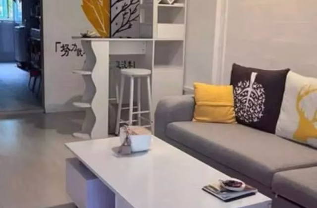 Room Rent • Museum • 34 Whampoa West • S$1500 • 3-Room (2 BR) • Common Room