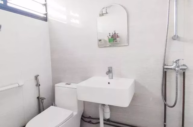 Room Rent • Geylang • 414 Choa Chu Kang Avenue 4 • S$800 • 4-Room (3 BR) • Common Room