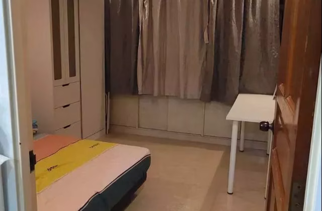 Room Rent • Paya Lebar • 279 Toh Guan Road • S$900 • 4-Room (3 BR) • Common Room