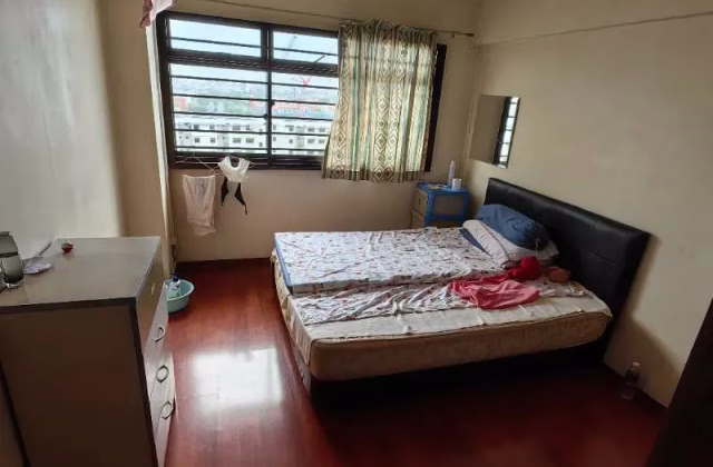 Room Rent • Hougang • 306 Canberra Road • S$900 • 5-Room (4 BR) • Common Room