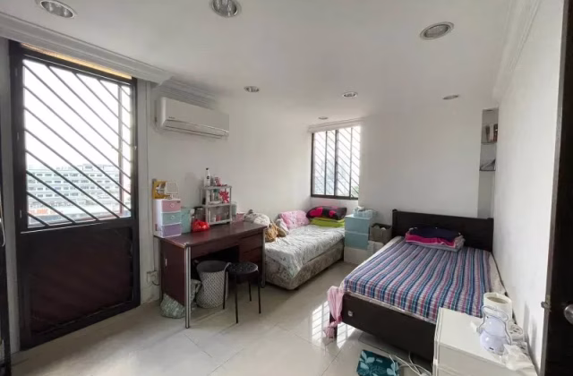 Room Rent • Outram •  City Plaza • S$1350 • Apartment • Common Room