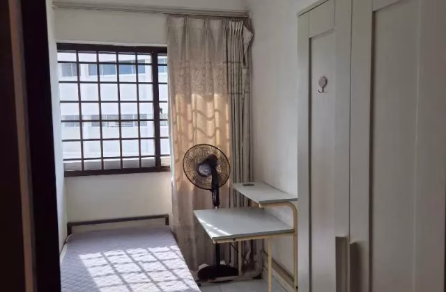 Room Rent • Geylang • 124 Teck Whye Lane • S$580 • 5-Room (4 BR) • Common Room