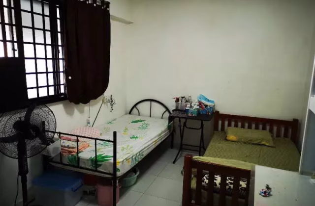 Room Rent • Bukit Batok • 244 Bukit Batok East Avenue 5 • S$450 • 3-Room (2 BR) • Room Sharing