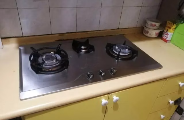 Room Rent • Clementi • 19 Jalan Membina • S$575 • 5-Room (4 BR) • Room Sharing