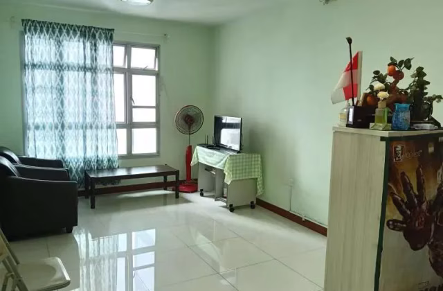 House Rent • Clementi • 95C Henderson Road • S$3200 • 3-Room (2 BR) • 760ft² / 70m²