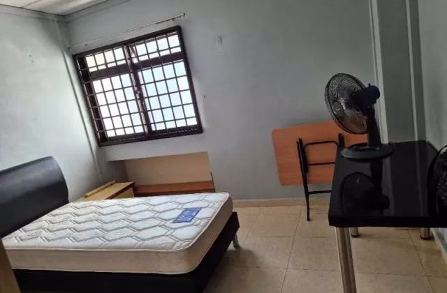 Room Rent • Sembawang • 612 Woodlands Avenue 4 • S$600 • 4-Room (3 BR) • Common Room
