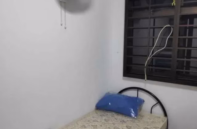 Room Rent • Outram • 412 Eunos Road 5 • S$500 • 3-Room (2 BR) • Common Room