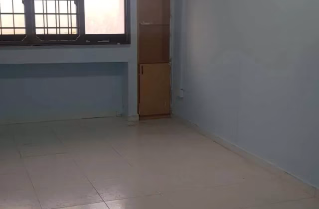 Room Rent • Sembawang • 722 Woodlands Avenue 6 • S$450 • 4-Room (3 BR) • Common Room