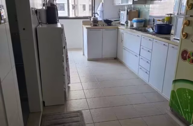 Room Rent • Clementi • 74A Redhill Road • S$1000 • 3-Room (2 BR) • Common Room