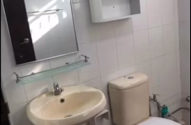 Room Rent • Simpang •  Bellezza @ Katong • S$600 • Corner Terrace • Common Room