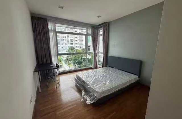 Room Rent • Clementi •  Monterey Park Condominium • S$2200 • Apartment • Master Room