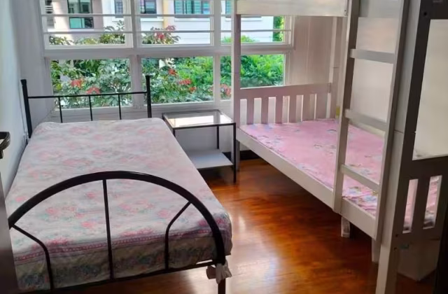 Room Rent • Bishan • 287A Compassvale Crescent • S$500 • 4-Room (3 BR) • Room Sharing