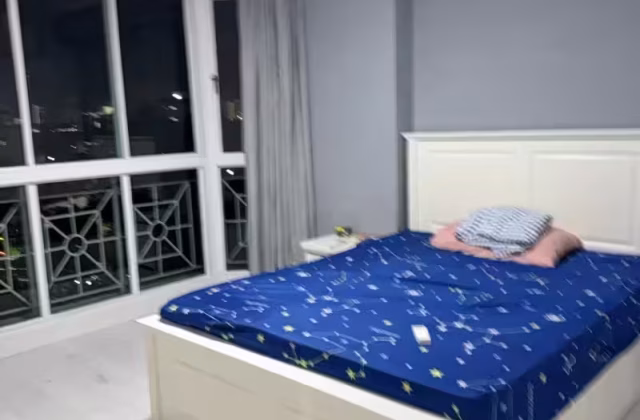 Room Rent • Singapore River •  Hougang Green • S$1800 • Apartment • Master Room