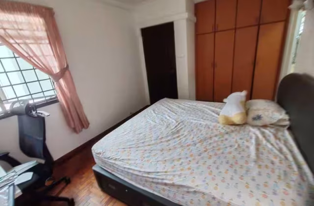 Room Rent • Bishan • 122A Sengkang East Way • S$1200 • 3-Room (2 BR) • Master Room