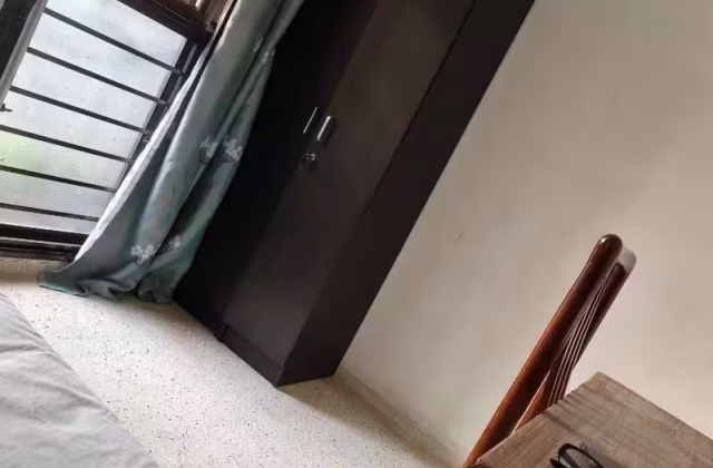 Room Rent • Clementi • 105 Spottiswoode Park Road • S$900 • 3-Room (2 BR) • Common Room