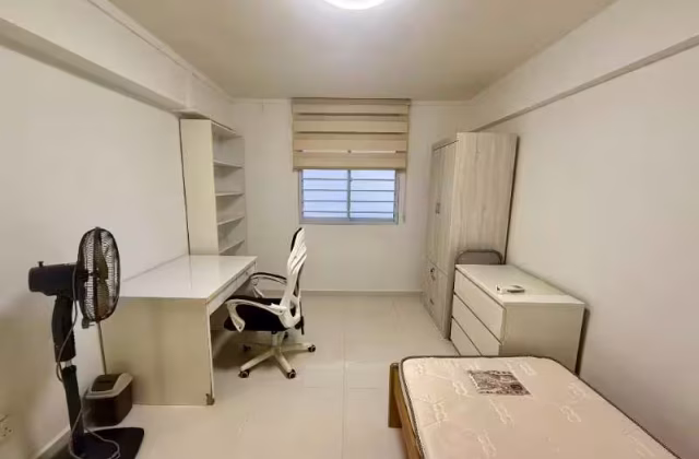 Room Rent • Marine Parade • 173 Lorong 1 Toa Payoh • S$1000 • 3-Room (2 BR) • Common Room
