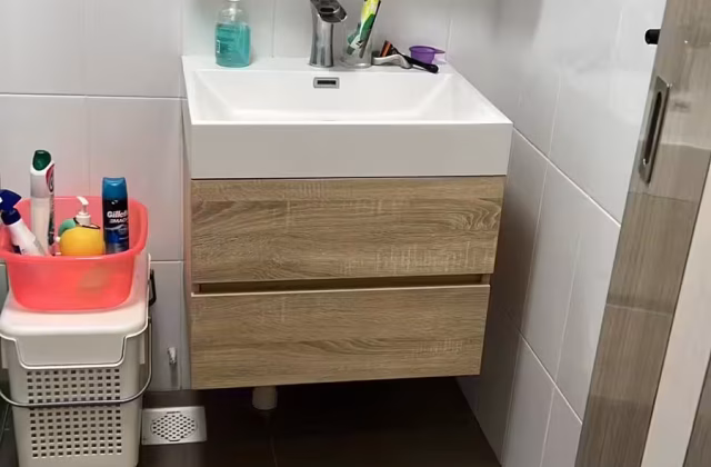 Room Rent • Hougang • 362A Sembawang Crescent • S$950 • 4-Room (3 BR) • Common Room