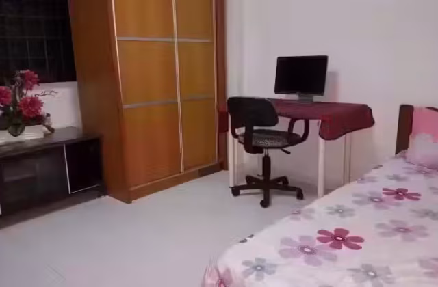 Room Rent • Bukit Merah • 506 Jelapang Road • S$900 • 4-Room (3 BR) • Common Room