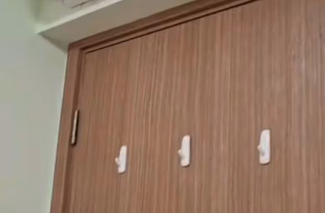 Room Rent • Bukit Batok • 438B Bukit Batok West Avenue 8 • S$900 • 4-Room (3 BR) • Common Room