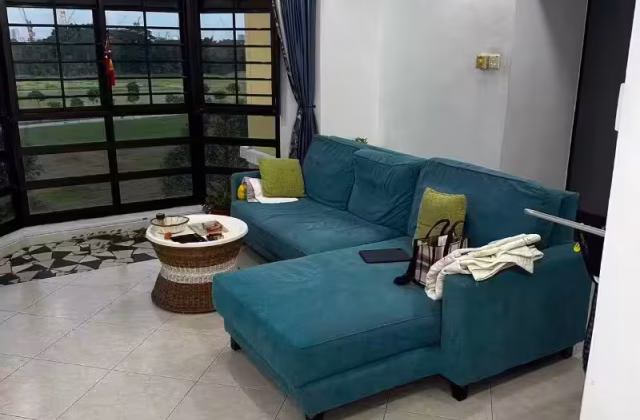 House Sale • Hougang • 484 Admiralty Link • S$570000 • 3-Room (2 BR) • 1184ft² / 109m²