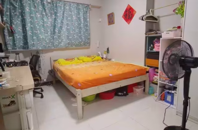 Room Rent • Singapore River • 473A Upper Serangoon Crescent • S$1000 • 4-Room (3 BR) • Common Room
