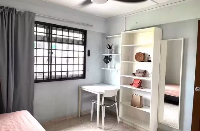 Room Rent • Sembawang • 325 Woodlands Street 32 • S$800 • Executive HDB • Common Room