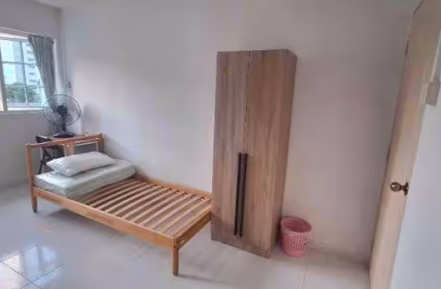 Room Rent • Sembawang • 173 Woodlands Street 13 • S$500 • 4-Room (3 BR) • Maid Room