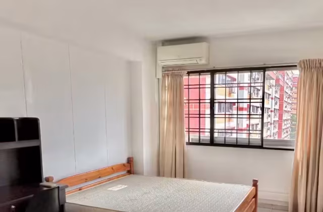 Room Rent • Geylang • 429A Choa Chu Kang Avenue 4 • S$900 • 3-Room (2 BR) • Common Room