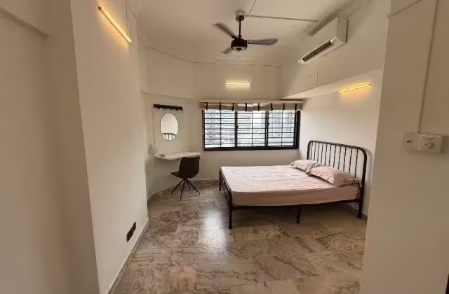 Room Rent • Museum •  Textile Centre • S$2300 • Apartment • Master Room