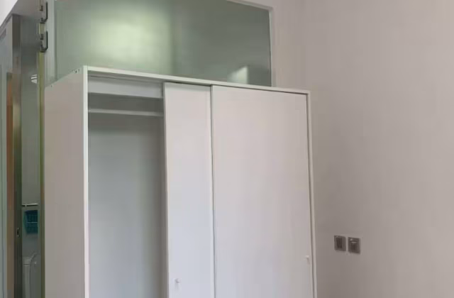 Room Rent • Outram •  Park 1 Suites • S$1680 • Apartment • Master Room