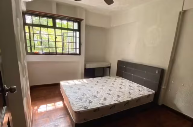 Room Rent • Novena • 3 Queen's Road • S$1050 • 4-Room (3 BR) • Common Room