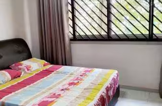 Room Rent • Geylang • 137 Teck Whye Lane • S$850 • 4-Room (3 BR) • Common Room