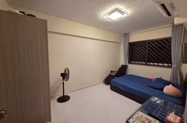 Room Rent • Bukit Merah • 257 Bangkit Road • S$1000 • 4-Room (3 BR) • Common Room