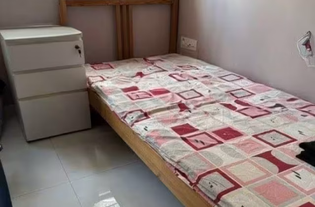 Room Rent • Bukit Batok • 451B Bukit Batok West Avenue 6 • S$550 • 3-Room (2 BR) • Room Sharing
