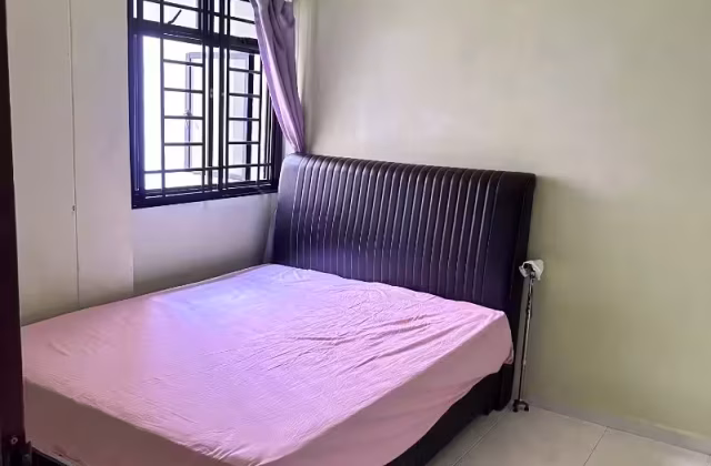 Room Rent • Rochor • 296 Yishun Street 20 • S$1150 • 3-Room (2 BR) • Common Room