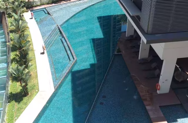 Room Rent • Southern Islands •  Sophia Residence • S$2400 • 5-Room (4 BR) • Master Room