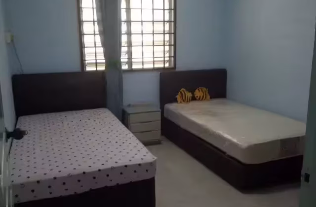 Room Rent • Museum • 5 Jalan Batu • S$550 • 3-Room (2 BR) • Room Sharing