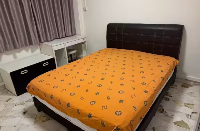 Room Rent • Rochor • 846 Yishun Ring Road • S$1000 • 5-Room (4 BR) • Common Room