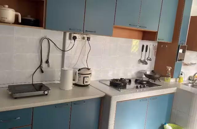 Room Rent • Bukit Timah • 552 Bedok North Avenue 1 • S$500 • 4-Room (3 BR) • Common Room