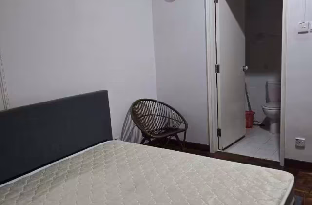 Room Rent • Orchard •  Bullion Park • S$1600 • Condo • Master Room