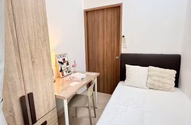 Room Rent • Marine Parade •  Oleander Towers • S$1400 • Apartment • Common Room