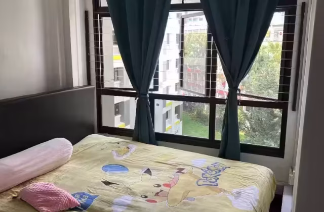 Room Rent • Sembawang • 587 Woodlands Drive 16 • S$1100 • 4-Room (3 BR) • Common Room