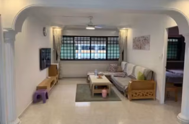 Room Rent • Western Water Catchment • 388 Tampines Street 32 • S$500 • 4-Room (3 BR) • Common Room