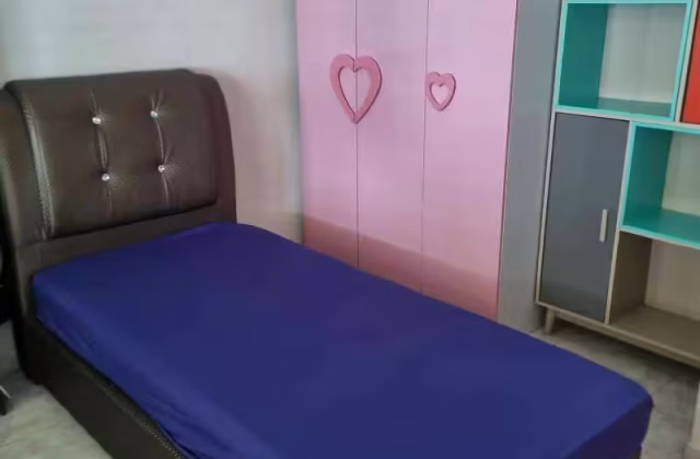 Room Rent • Sembawang • 802 Woodlands Street 81 • S$900 • 3-Room (2 BR) • Maid Room
