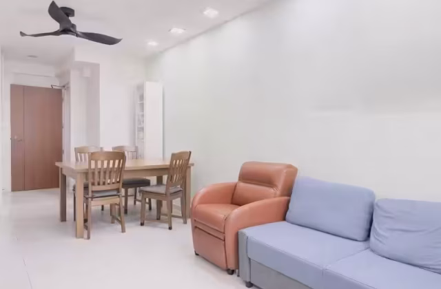 House Sale • Ang Mo Kio • 527A Pasir Ris Street 51 • S$788000 • 3-Room (2 BR) • 1001ft² / 92m²