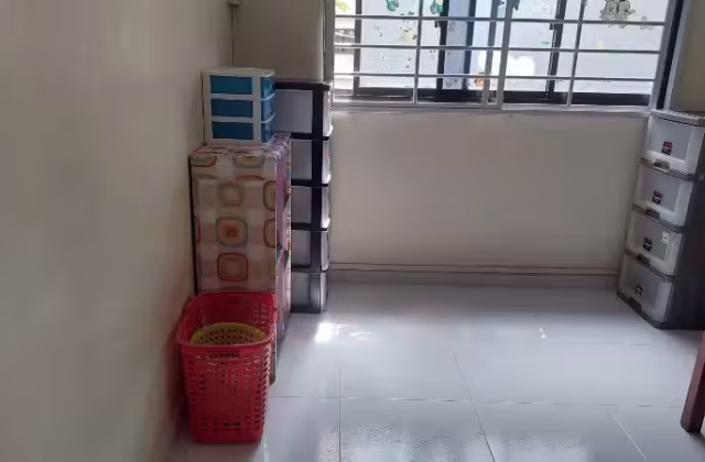 Room Rent • Jurong West • 673A Jurong West Street 65 • S$800 • 3-Room (2 BR) • Common Room