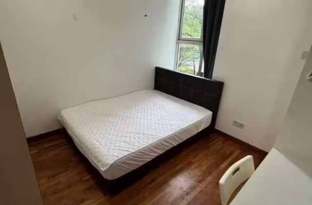 Room Rent • Bukit Panjang •  Monterey Park Condominium • S$1800 • Apartment • Master Room