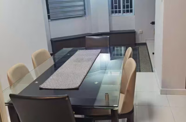 Room Rent • Western Water Catchment • 333 Tampines Street 32 • S$1100 • 4-Room (3 BR) • Common Room