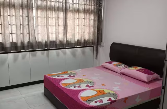 Room Rent • Ang Mo Kio • 605 Elias Road • S$850 • 5-Room (4 BR) • Common Room